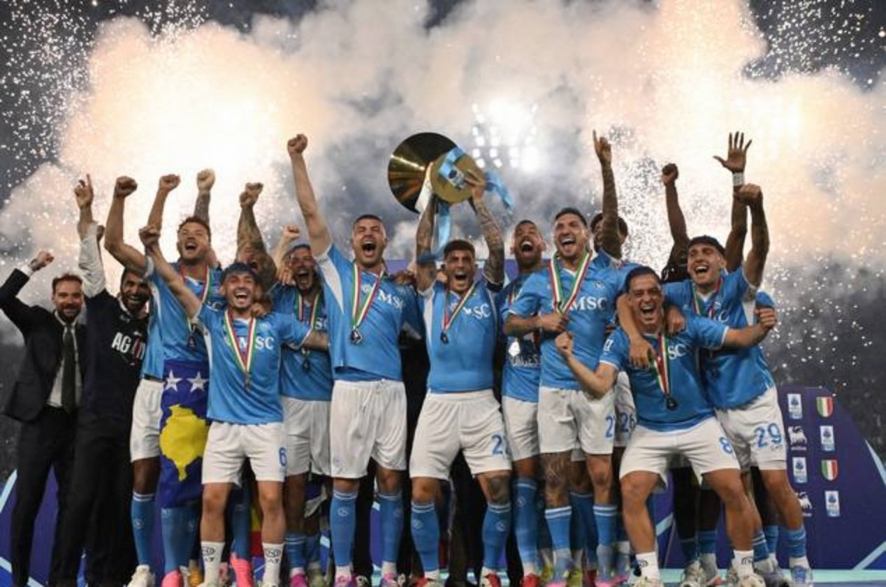 开云电竞 -包含意甲赛程吃紧，埃因霍温关键时刻刷新队史纪录，管理层满意，身体对抗强度拉满的词条